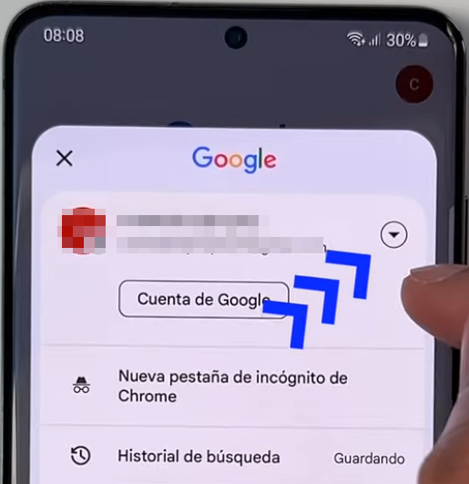 Presiona el triángulo que apunta hacia abajo